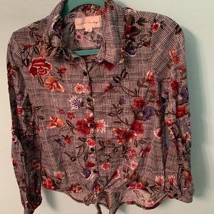 Women’s collared blouse